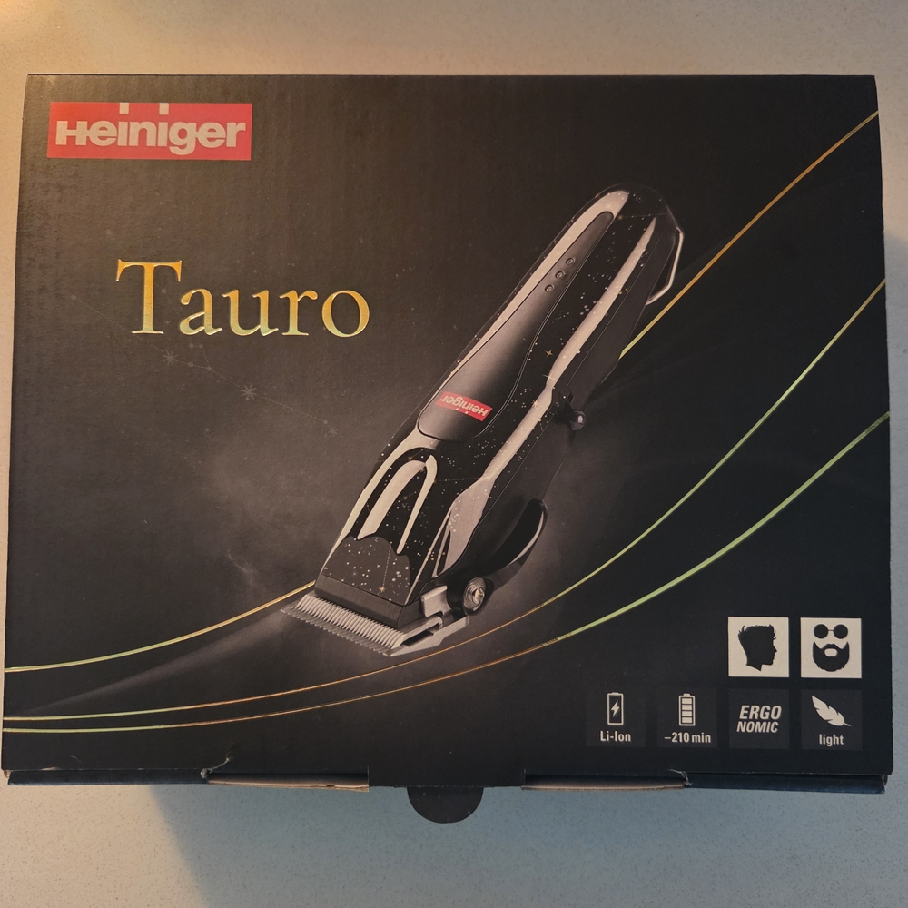 Tauro Black Hair Clipper